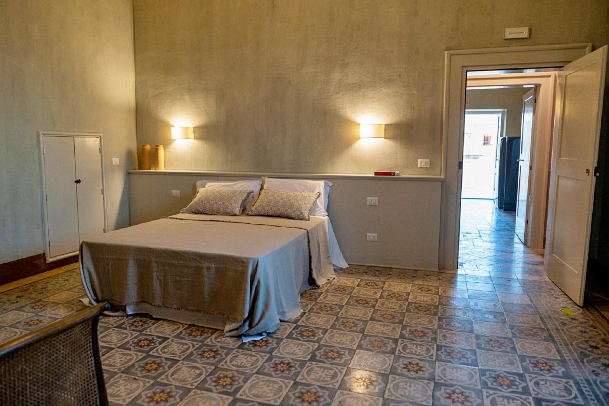 ホテル Palazzo Pati Tiggiano エクステリア 写真