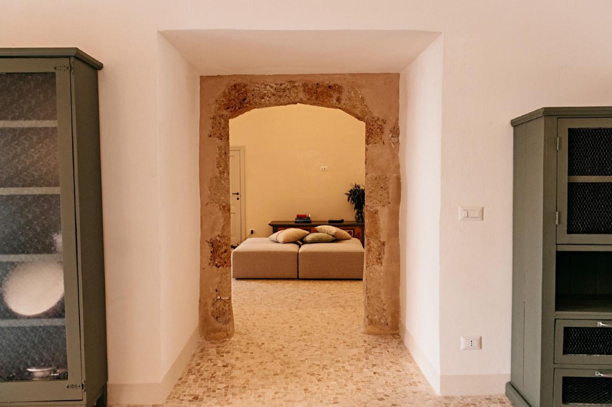 ホテル Palazzo Pati Tiggiano エクステリア 写真